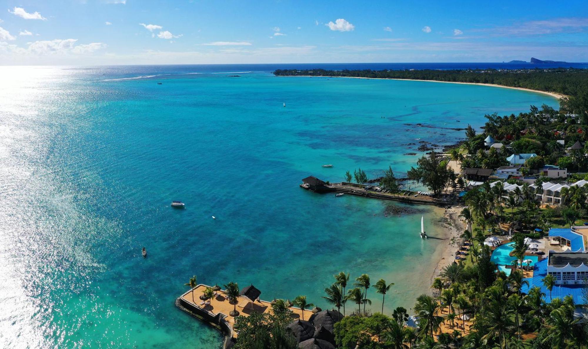 Coral Azur Beach Resort Mont Choisy Екстериор снимка
