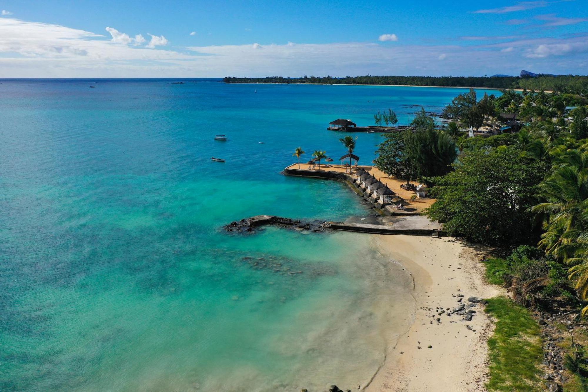 Coral Azur Beach Resort Mont Choisy Екстериор снимка