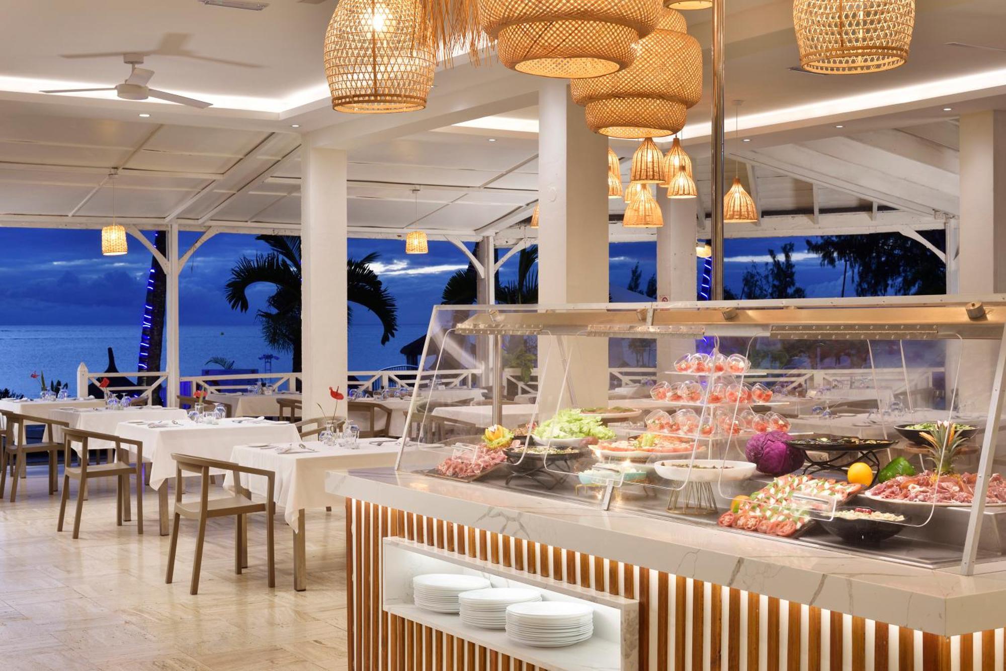 Coral Azur Beach Resort Mont Choisy Екстериор снимка
